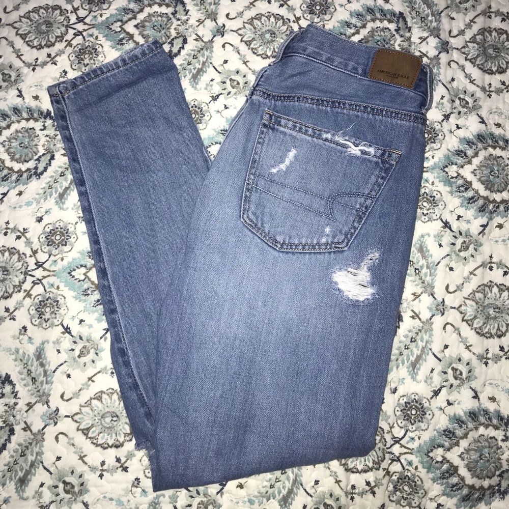 American eagle girlfriend jeans